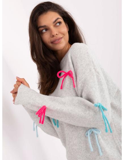 Lilový dámský svetr s rolákem v oversize střihu