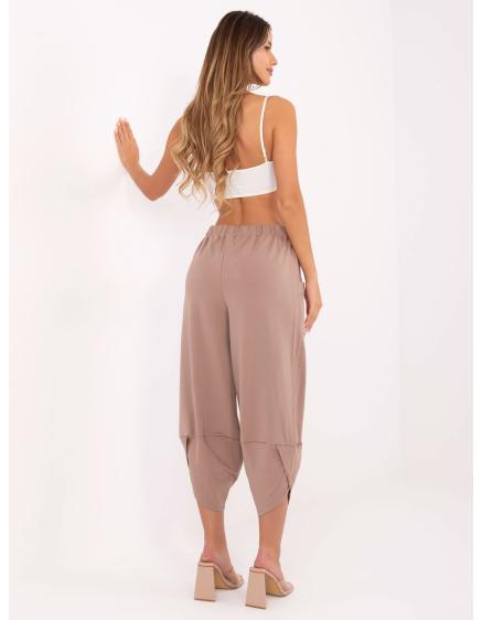 Tmavobežové tepláky bez zapínania