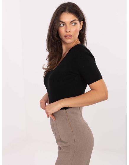 Fekete csíkos pulóver V-kivágással