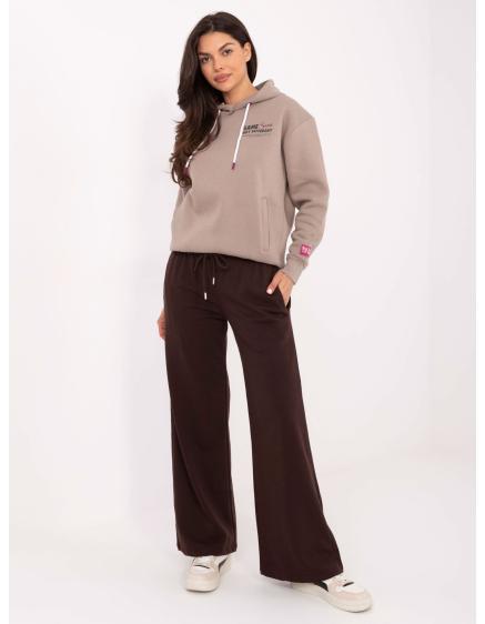 Čokoládové tepláky so širokými nohavicami