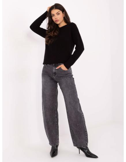 Černý klasický svetr s kulatým výstřihem