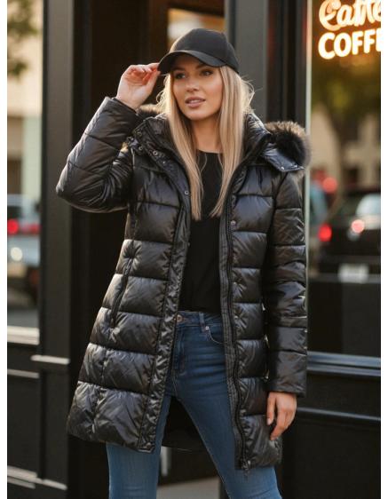 Dámska zimná bunda prešívaná s kožušinou SHINE čierna s kožušinou