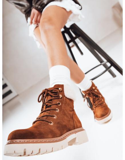 Női szarvasbőr teve csizma