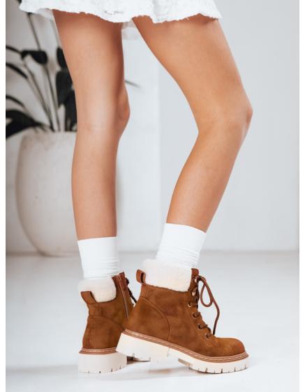 Női szarvasbőr teve csizma