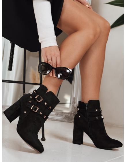 Női szarvasbőr csizma fekete