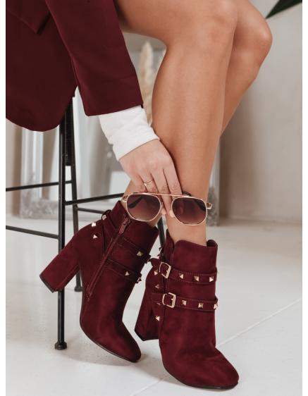 Női szarvasbőr boho csizma piros