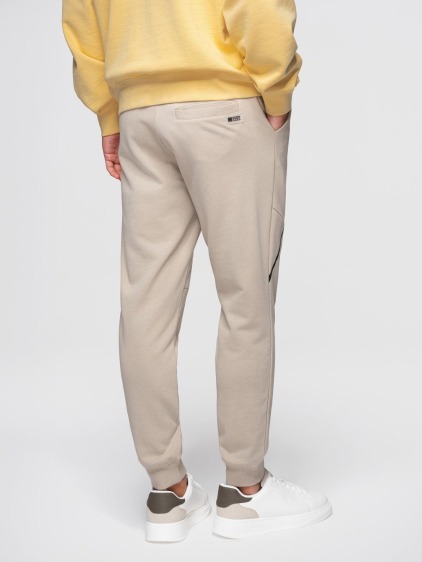 Pánské regular fit jogger tepláky s pružnými manžetami, béžové – fotografie produktu 7