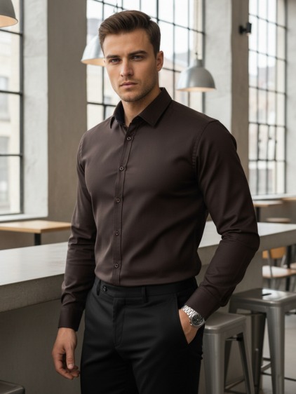 Férfi elegáns slim fit egyszínű ing, barna