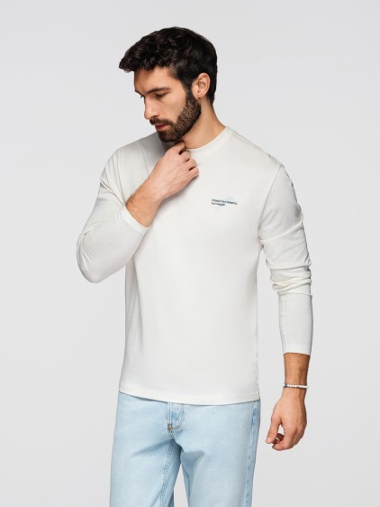 Pánske regular fit tričko s dlhým rukávom a drobnou potlačou, biele – fotografie produktu 4
