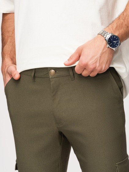 Férfi regular fit cargo nadrág patentos zsebfedőkkel, olívazöld – fotografie produktu 6