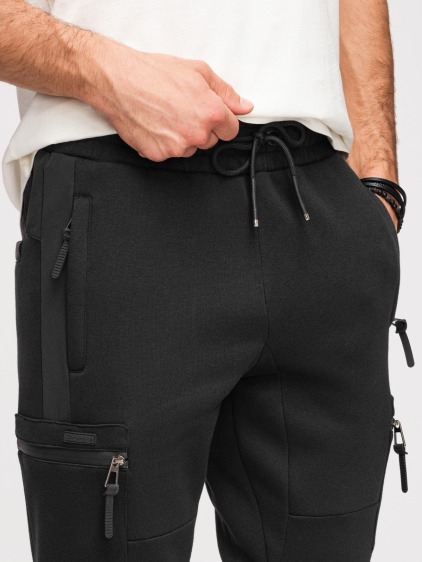 Pánské zúžené jogger tepláky s cargo kapsami, černá – fotografie produktu 2