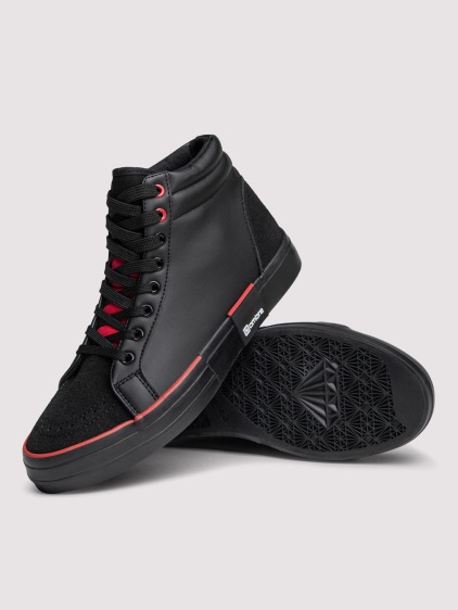 Férfi magas szárú műbőr sneaker texturált betétekkel, fekete – fotografie produktu 6