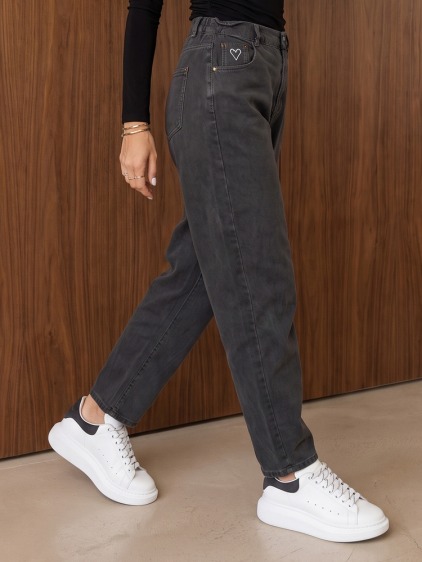 Dámske tmavosivé džínsy mom fit s vysokým pásom