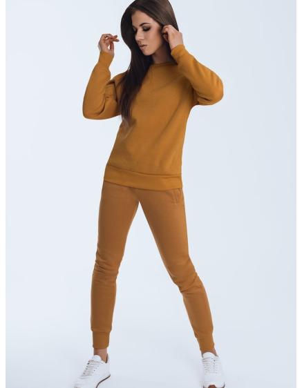 Női edzőruha FITT karamell