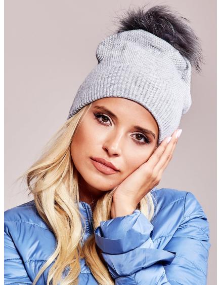 Női széles karimájú sapka szőrmés pomponnal szürke