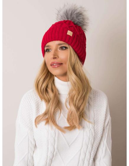 Piros sapka pom-pommal RUE PARIS
