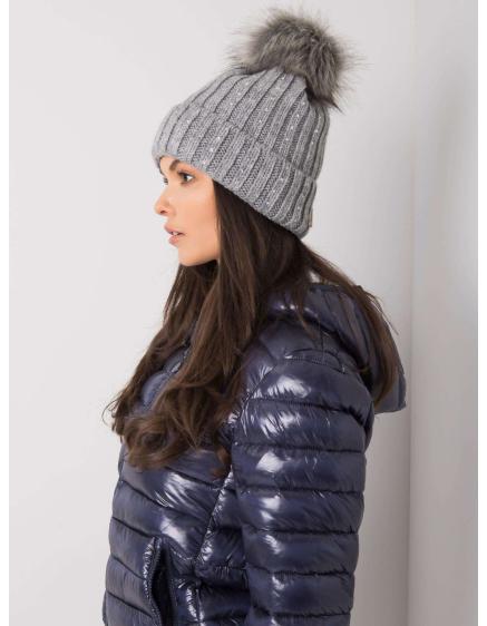 Dámska zimná čiapka s aplikáciou sivá