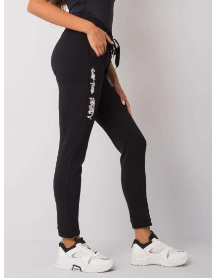 Női melegítőnadrág PEYTON felirattal, fekete színű