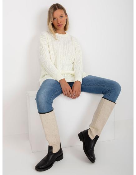 Dámsky sveter s kockovaným vzorom voľného strihu RUE PARIS vo farbe ecru